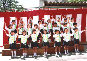 ���������g